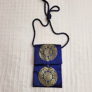 Unique oriental hand bag.